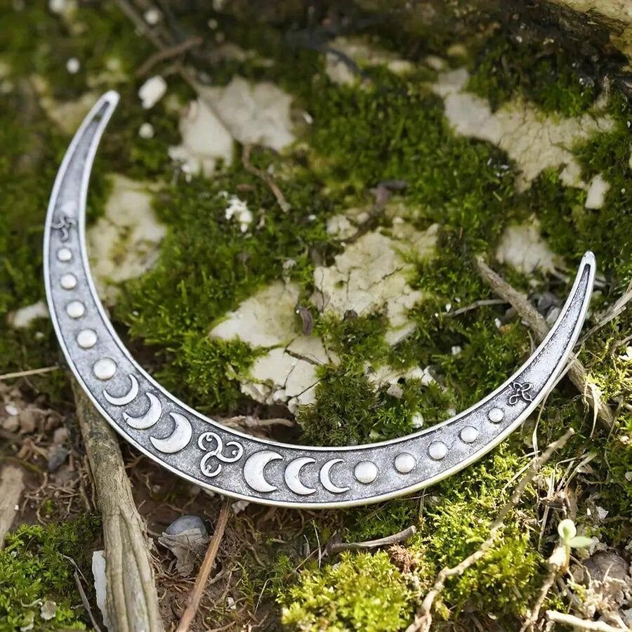 1 Piece Vintage Viking Crescent Hair Fork Clip Mandala Pattern Mysterious Design Textured Vintage Colors Stable Fixation Elegant Goddess Hair Accessory For Women Thick Hair Mother's Day 2026 Best Mom Gift For Mom Mum Gift Gift For Grandma Sentimental Heartfelt Unique Surprise Gift - Bạc cổ - Xem 1