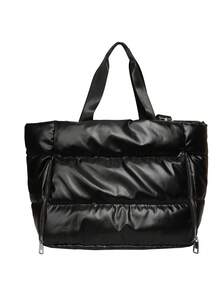 暗黑系列绗缝羽绒托特包，机能风格与极简美学的碰撞。采用优质材质，触感如同羽绒般蓬松柔软，立体绗缝工艺塑造建筑轮廓。两侧设有隐藏式拉链口袋，主隔层采用大容量设计。 - 黑色 - 查看 13