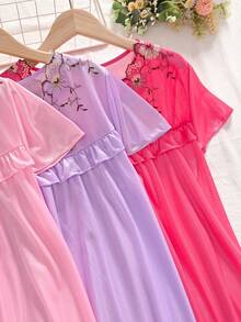 Three-Piece Women's V-Neck Lace Nightgown, Loose Short-Sleeved Ruffled Solid Color Pajamas, Plain Flower Embroidery Contrast Mesh. - 粉紅色+紫色+玫紅色 - 查看 5
