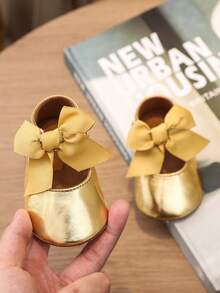 1 Pair Infant Girl Toddler Shoes, Cute Bow Princess Style Infant Walking Shoes - Gold - View 3