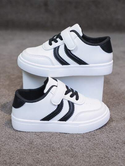 1 双户外休闲钩环平底运动鞋，简约风格，适合学校，四季皆宜