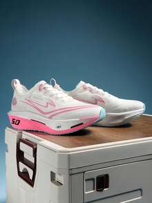 أحذية رياضية للرجال مزودة بلوح كربوني للاستخدام الخارجي، أحذية جري للسباقات والتدريب والنصف ماراثون وجري السرعة؛ أحذية رياضية للنساء، أحذية مسابقات ألعاب القوى والجري على الطرق، أحذية تنفس شبكية مقاومة للتآكل وامتصاص الصدمات ومانعة للانزلاق