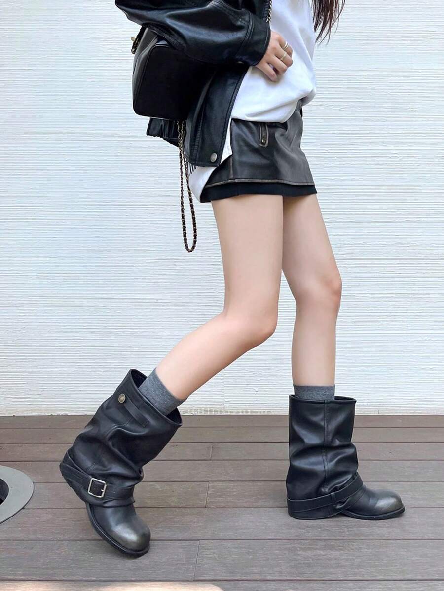 2025 新款西部风格中筒粗跟女靴，褶皱叠层鞋跟，圆头，复古英伦骑士靴，黑色