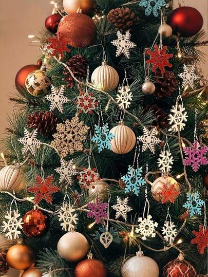 10 Pieces Of Peach Wood Snowflake Decorations, Peach Wood Christmas Snowflakes Illuminated By Full Sunlight, Handcrafted Hanging Items, Suitable For Winter Gatherings, Christmas Tree Decorations, Christmas Tree Ornaments, And Christmas Party Decorations.