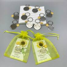 36 Peças/12 Conjuntos de Girassóis Motivacionais, "Você é Incrível!" "Você é Demais" Conjunto de Chaveiros de Presente, Aniversário, Formatura, Colheita de Outono, Ação de Graças, Natal, Presente de Feedback, Para Professores e Colegas como Agradecimento. O Conjunto Inclui 12 Chaveiros de Aço Inoxidável, 12 Cartões de Agradecimento com Folha Verde e 12 Sacos de Organza Branca Ideias de Presente Acessórios de Bolsa Cordões com Suporte de ID Acessórios de Carro Encantos de Bolsa