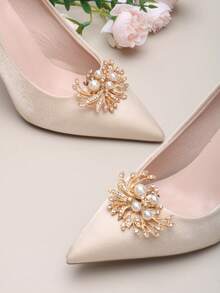 2件装可拆卸DIY鞋饰，金色羽毛翅膀造型水晶装饰鞋夹，时尚优雅，适用于高跟鞋、平底鞋、凉鞋、浅口鞋、婚鞋、约会鞋、婚礼鞋、办公鞋等。