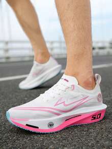 أحذية رياضية للرجال مزودة بلوح كربوني للاستخدام الخارجي، أحذية جري للسباقات والتدريب والنصف ماراثون وجري السرعة؛ أحذية رياضية للنساء، أحذية مسابقات ألعاب القوى والجري على الطرق، أحذية تنفس شبكية مقاومة للتآكل وامتصاص الصدمات ومانعة للانزلاق