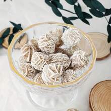 1 paquete de cuentas de piedra rosa del desierto, 100g/3.55oz, formación mineral natural de yeso selenita, colección de piedras de rosa de arena, acento decorativo espiritual para el hogar, para claridad y orientación, 0.787-1.57in