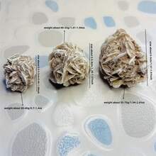 1 paquete de cuentas de piedra rosa del desierto, 100g/3.55oz, formación mineral natural de yeso selenita, colección de piedras de rosa de arena, acento decorativo espiritual para el hogar, para claridad y orientación, 0.787-1.57in