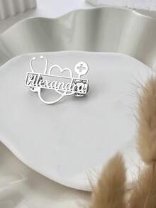 Placa de identificación personalizada con nombre de médico, broche de estetoscopio de acero inoxidable con letras para personal médico, colorido, lindo, divertido, de moda, unisex, casual, personalizado y único, regalo ideal para él, novio, novia, familia, amigos, vuelta a la escuela
