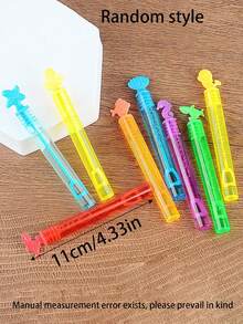 12 Stücke Mini Seifenblasen-Stäbe mit Meerestieren, in 8 Stilen und 6 Farben erhältlich. Diese Mini Seifenblasen-Partyfavors sind perfekt für Kindergeburtstage, Meeresthemen-Partys, Babyparty-Geschenke, Geburtstagsfeiern für Jungen und Mädchen, Spielpreise, Geschenktüten und Geschenktüten-Füllungen.