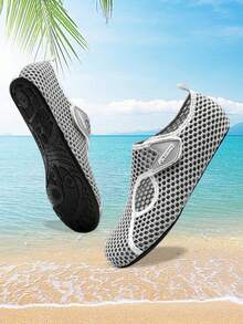 Ladies' Sport Sandals; Barefoot Shoes; Outdoor Beach Fisherman Sandals; Socks Shoes; Water Shoes; Summer Anti-Slip Lightweight Walking Hiking Sandals; Beach Shoes. - Grey - View 5