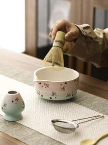 1 套日式泰迪熊图案陶瓷抹茶茶具，包括带壶嘴的抹茶碗、打蛋器、竹勺、滤网，粉色釉面印有可爱图案，适合抹茶冲泡，体验日式茶道，推荐给茶爱好者 - 小熊愛心款 - 查看 4