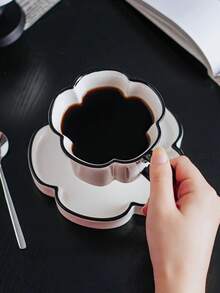 1pc Minimalist Retro Black & White Floral Rim Mug, Korean Ins Style Ceramic Cup & Saucer, Niche Creative Flower Plate, Black Rim Fruit Plate, Afternoon Tea Flower Tea/Coffee Cup, Garden Party Dining, Holiday Gift