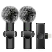 无线领夹式麦克风，兼容安卓和iPad Type-C接口，即插即用，2.4G超低延迟，内置降噪芯片，适用于视频录制、采访、播客和Vlog，配备50mAh可充电电池