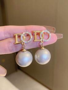 1 Đôi Bông Tai Ngọc Trai Thanh Lịch Ngọt Ngào Nhẹ Nhàng, Bông Tai Hình Tròn Hợp Thời Trang, Khuyên Tai Độc Đáo Với Cảm Giác Cao Cấp Và Khí Quyển, Thích Hợp Cho Các Bạn Gái Đeo Hàng Ngày - bông tai ngọc trai - Xem 15