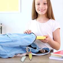 1pc Graduation Season College Style Big Pencil With 2D Acrylic Colorful Flag Book Key Pendant Holiday Gift For Teachers Teachers Small Gift Pendant Used As A Souvenir Daily Versatile Pendant Inspirational Pencil Keychain Set For Teachers And Students - 2025 Graduation Gift, Classroom Decor, Backpack Charm Back To School Season Bag Charms Car Accessories Friend Sister Gift Ideas