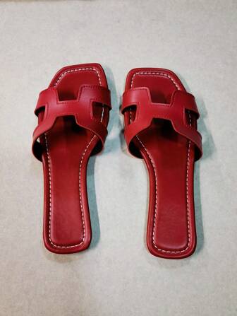 2025 夏季新款 H 型时尚平底凉鞋，简约户外沙滩休闲拖鞋女士，纯色休闲优雅 PU 皮革海滩度假办公室家居户外派对夏季