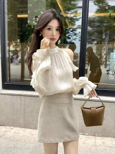 优雅蕾丝肩部镂空荷叶边衬衫