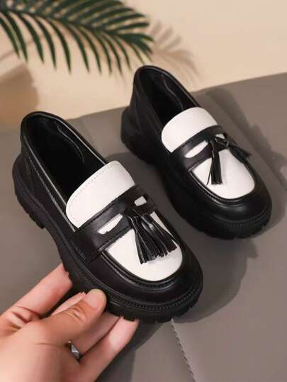 Kids' Black & White Patchwork Soft PU Leather Round Toe Platform Loafers, New Autumn/Winter Style Suitable For Boys & Girls, Tassels, Fashionable British Style Casual Shoes For School, Daily Wear, Vacation