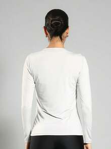 FITNATION Women's Long Sleeve T-Shirt With UV50 Sun Protection - Silver - View 3