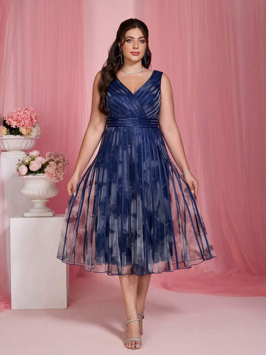 V-Neck Sleeveless Printed Mesh Overlay High-End Evening Dress