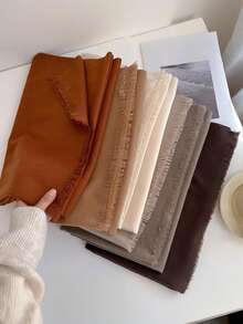 FADZOYLE 1件装女士优雅纯色围巾羊绒披肩头巾，四季皆宜，秋冬季保暖，短流苏加长款，简约优雅，多功能颈部围巾，适合办公室、户外、日常使用，可作礼物、晚宴、婚礼配饰，也可作为礼服搭配。 - 彩色 - 查看 5