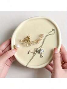 1pc Of Hand-Pinched Asymmetrical-Shaped Ceramic Tray, Ins-Style Minimalist Jewelry Tray, Fashionable Shape, Ceramic Tray For Displaying Jewelry, Niche Design Can Increase The Artistic Sense Of Placement, Housewarming Gift, Best Friend Gift, Jewelry Trays - Multicolor - View 3