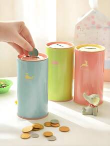 圆形金属小猪存钱罐，饰有多色动物图案（例如羚羊、大象、海豚），也可作笔筒使用，适合学生、返校季、毕业季、办公桌装饰，也是情人节、斋月期间的绝佳礼物。 - 彩色 - 查看 6