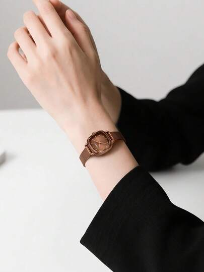 1pc Vintage Elegante Square Watch, Wear view 4