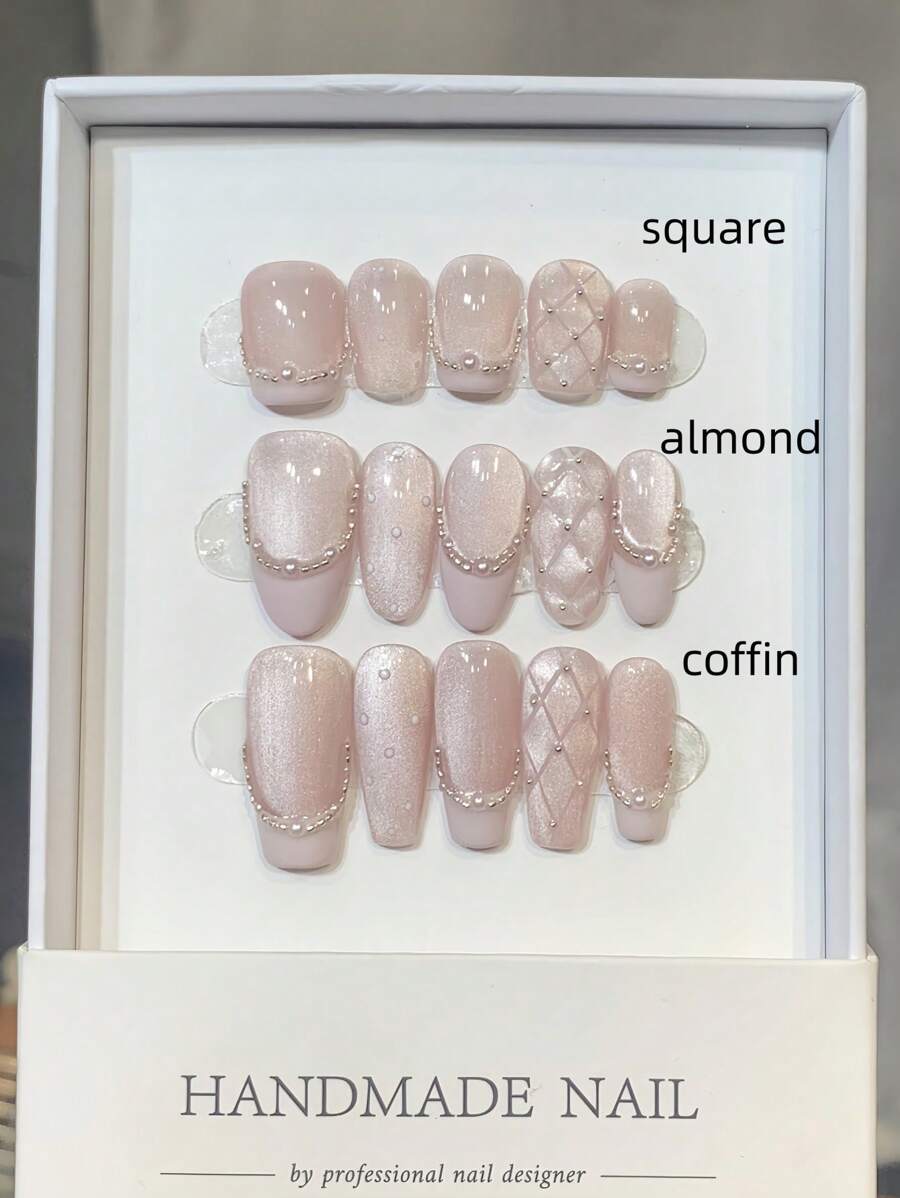 10 件手工指甲方形杏仁棺材指甲按压指甲短中长，可爱的粉色指甲，法式尖头指甲手绘波尔卡圆点格纹图案，珍珠链镶嵌，优质普遍讨人喜欢的指甲尖，简单前卫优雅手工秋季指甲，现代美学秋季指甲，派对日常和约会使用海滩热带度假适用，DIY 假指甲适合女性和女孩作为礼物指甲用品 - 卡片纸随机