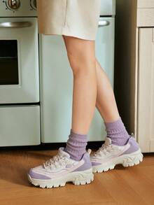 Zapatos deportivos de moda casual SKECHERS, con suela gruesa y plataforma retro, adecuados para estudiantes, regalos de cumpleaños, traslados de empleados, senderismo, actividades al aire libre, tenis gruesos 177233 - Morado - Ver 2