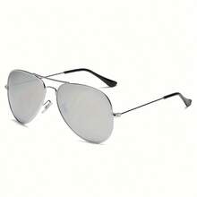 Sunglasses Aren't Just A Way To Protect Yourself From The Sun; They're The Finishing Touch And The Amplifier Of Your Style! Wearing Them Instantly Transforms You Into A Cover Star, Effortlessly Embodying A Sophisticated Look. Whether You're A Street Style Icon Or An Urban Elite, Sunglasses Are An Essential Fashion Tool! With Them, You're A Statement Of Style. With A Selection Of Timeless, Fashionable Frames And A Variety Of Colors To Suit Every Style, A Pair Of Glasses Can Transform You Into A Versatile Personality.