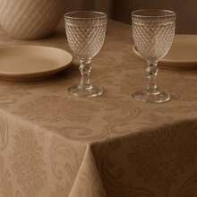 Durable And Elegant Rectangular Jacquard Fabric Tablecloth 4/6/8 Seats Luxury Promotion - 榛子 - 查看 2