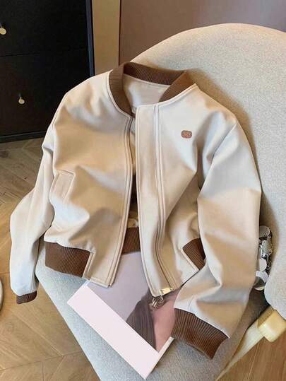 Chaqueta de béisbol casual diaria de mujer con parches y contraste de color, decoración con insignia pequeña, ajuste holgado con cremallera, tela tejida de 270G