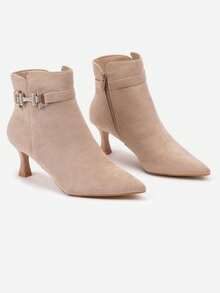 Botas de salto alto com fivela de strass - Caqui - Ver 5