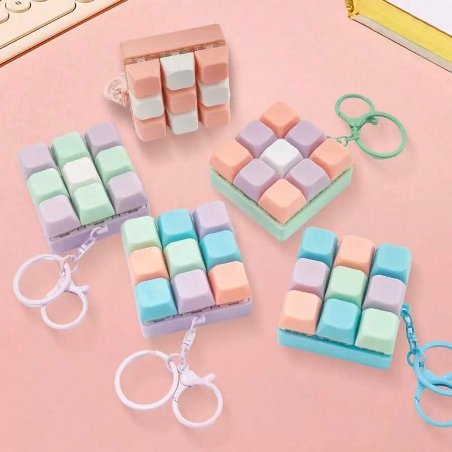 九键减压钥匙扣,一款带有音效的减压玩具,创意减压钥匙扣,色彩鲜艳亮丽,具有释放压力、缓解无聊的功能,适合用作汽车钥匙扣或背包挂钩,也可作为特殊场合或生日送给朋友的礼物。 - 彩色 - 查看 1