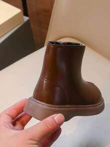 2025 Autumn/Winter New Brown Fashion Children's Shoes, Stylish Boys/Girls Ankle Boots. Minimalist Solid Color Boots, Suitable For Casual Sportswear Or Cute Dresses, Fits Any Season