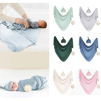 3 件新生儿襁褓毯 + 拼布帽 + 月度里程碑牌匾，具有纪念意义的实用日常服装