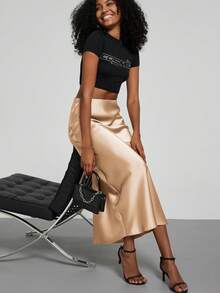 女士时尚弹力缎面触感缎面长裙，适合所有季节 - 肉桂色 - 查看 3