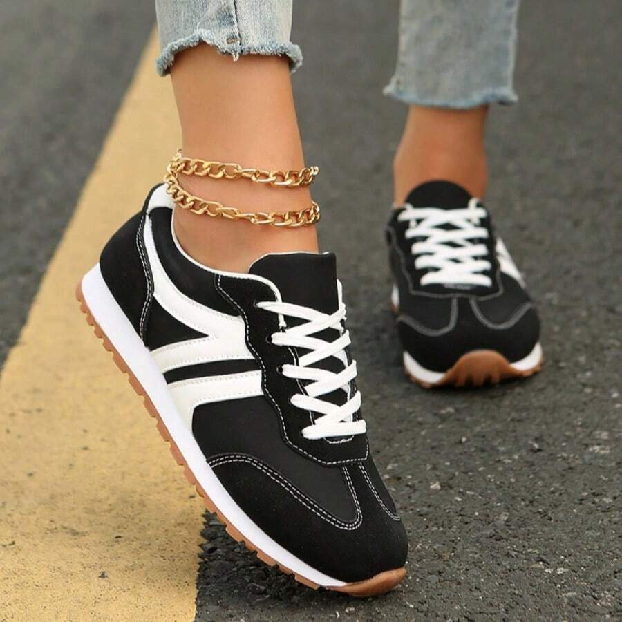 Contrast Color Sports Shoes For Women, Lace-Up, Light And Breathable, Suitable For Walking Outside And Commuting At Home - Black - View 1