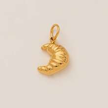 1 pezzo Ciondolo in acciaio inossidabile placcato oro 18K, serie di imitazioni di alimenti alla moda, tra cui toast, croissant, biscotti, ciambelle, patatine fritte, hamburger, accessori per gioielli fai-da-te, adatto per collana, bracciale, portachiavi, facile da abbinare, può essere indossato come ciondolo elegante.