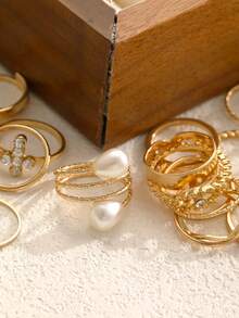 1 Set Vintage Multi-Piece Stackable 21/23/47/68pcs Heart, Pearl, Flower, Geometric, Cross, Eye, Leaf, Crystal, Bling Bling, Star, Tassel, Moon, Sun, Round Bead, Round, Square, Wave, Multi-Layer, Rope, Chain, Hollow, Braided, Minimalist, Smooth Plain Ring, Multi-Element Metal Style Rings, Fashion, Elegant, Retro Design, Suitable For Holiday, Party, Date, Gift, Daily Wear (Random Delivery) - Yellow Gold - View 6