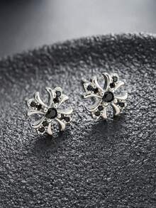 2 bông tai đính đá Zirconia hình thánh giá, chất liệu kim loại nhiều màu, phong cách Gothic, phù hợp để đeo hàng ngày cho nam giới - Bạc - Xem 5