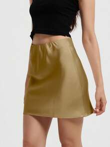 YROOE 时尚女士修身法式设计缎面鱼尾裙 春季 - 褐色 - 查看 2