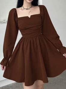 Rikumo 女士休闲纯色收腰长袖短款连衣裙（冬季款） - 棕色 - 查看 5