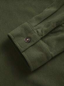 Camicia/giacca casual in velluto a coste alla moda da uomo, con colletto alla coreana, bottoni, maniche lunghe, due tasche, adatta per uso casual quotidiano, pendolarismo, moda di strada, primavera e autunno