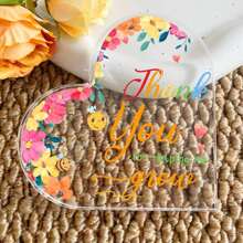 Centres de table Merci de m'avoir aidé à grandir Décoration en forme de cœur - Décoration de bureau mignonne, Décoration de bureau, Décoration de la maison, Cadeaux réfléchis pour les femmes, Cadeau de remerciement, Idéal pour la décoration du bureau, la décoration de la chambre, la décoration du salon, et excellent comme cadeau pour un enseignant ou pour des occasions comme la Journée de reconnaissance des enseignants, un anniversaire, ou simplement pour montrer sa gratitude.