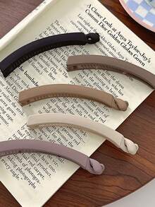 5/1 Pieza Nuevo Accesorio de Cabello de Alta Gama Clip de Banana, Clips Verticales, Clips para Cola de Caballo, Clips para Cola de Caballo Resistentes, Clips Verticales de Alta Gama con Pliegues, Accesorios de Cabello para la Parte Posterior de la Cabeza de Alta Gama, Accesorios de Cabello de Estilo Simple de unicolor, Adecuado para Uso Diario, Fiestas, Trabajo, Viajes, etc. Accesorios de Cabello, Para Mujeres, Otoño, Viajes, Herramientas de Cabello, Accesorios para Mujeres, Cosas de Cabello, Regalos, Viajes, Regalos para Mujeres, Cosas de Cabello, Rellenos de Calcetines