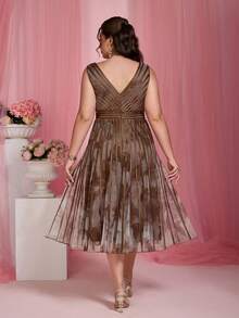 V-Neck Sleeveless Printed Fine Mesh Overlay High-Low Hem Luxury Evening Gown